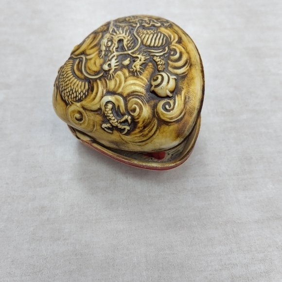 Vintage Japanese 7 Gods of Good Fortune Luck Celluloid Clamshell Diorama Japan - Picture 6 of 9